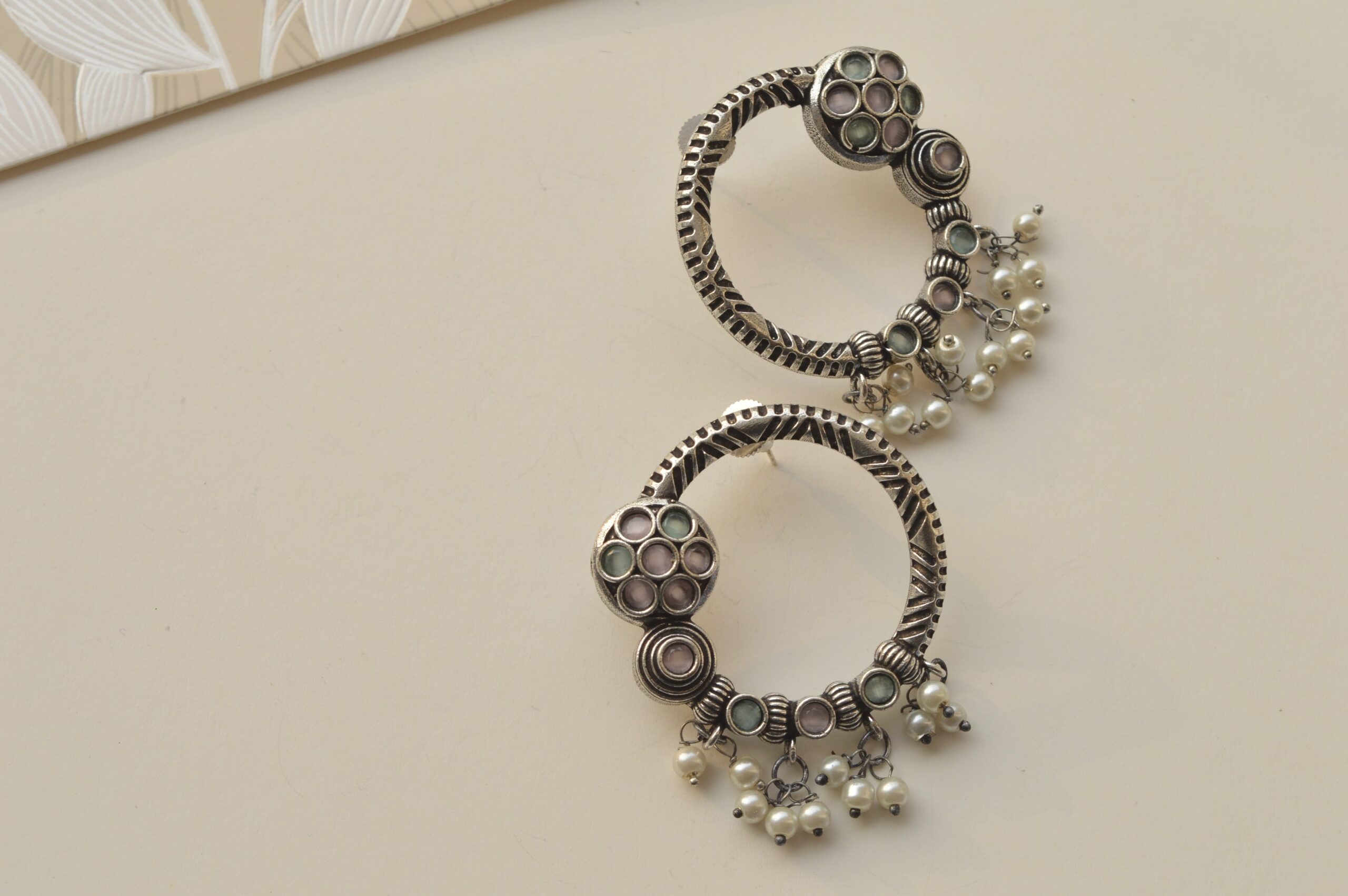 SLA round shape earrings - Image 2